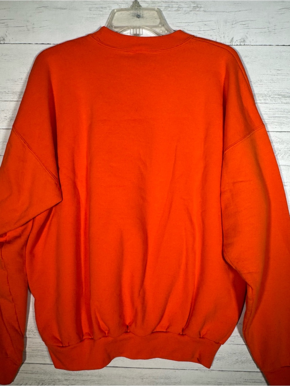 Vintage Halloween Orange Crewneck Sweatshirt Spooky Bat Cafe Women’s Sz XL - Picture 4 of 4